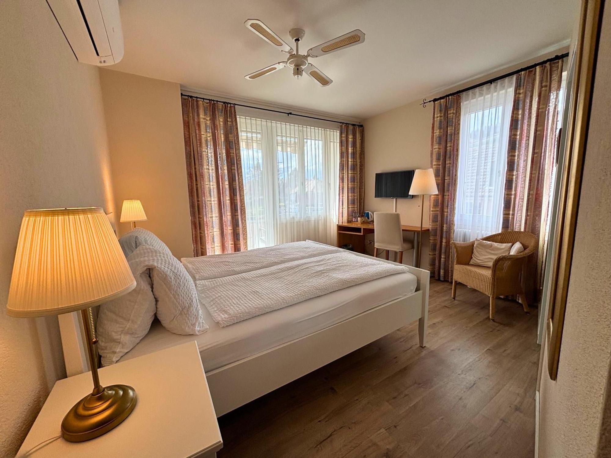 Movieworld Hotel